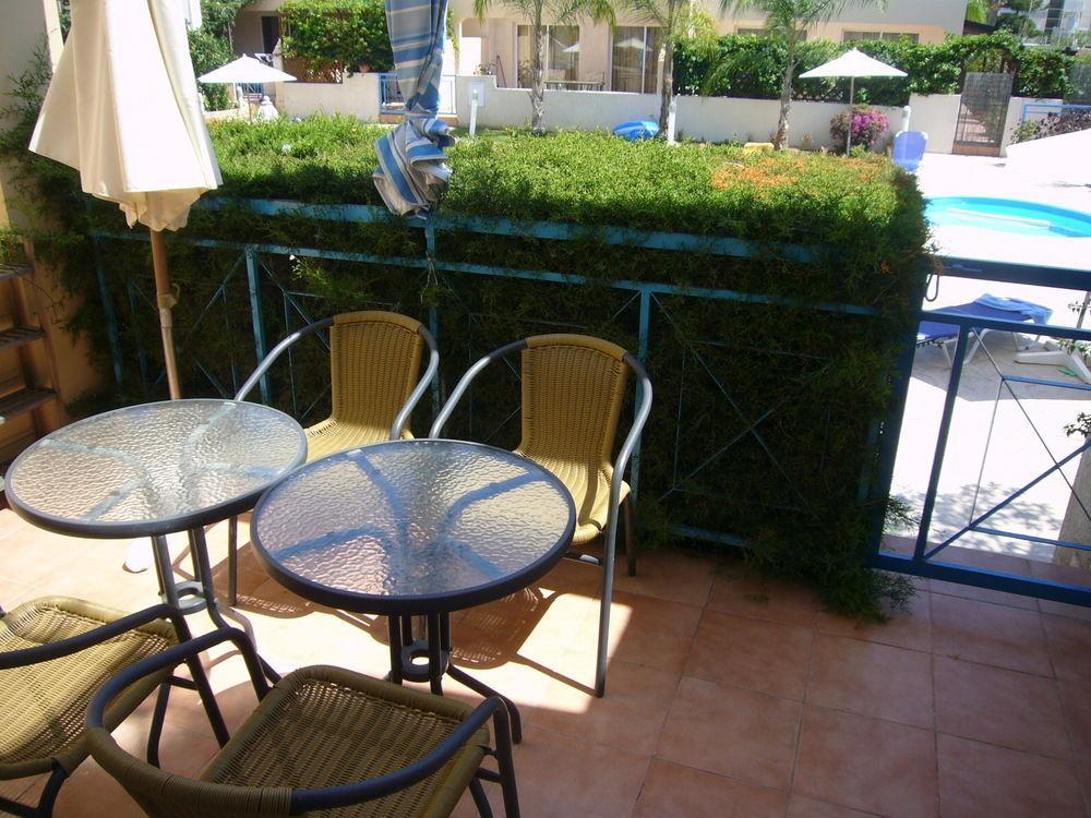 Blue Oasis Gardens Apartment Limassol Exterior foto