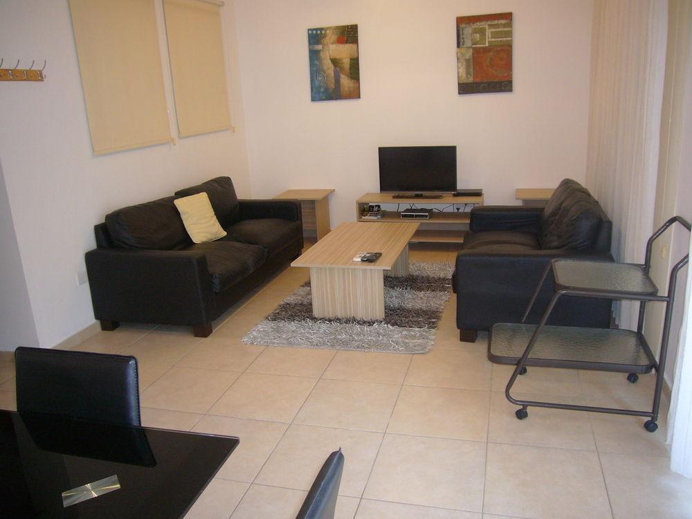 Blue Oasis Gardens Apartment Limassol Exterior foto