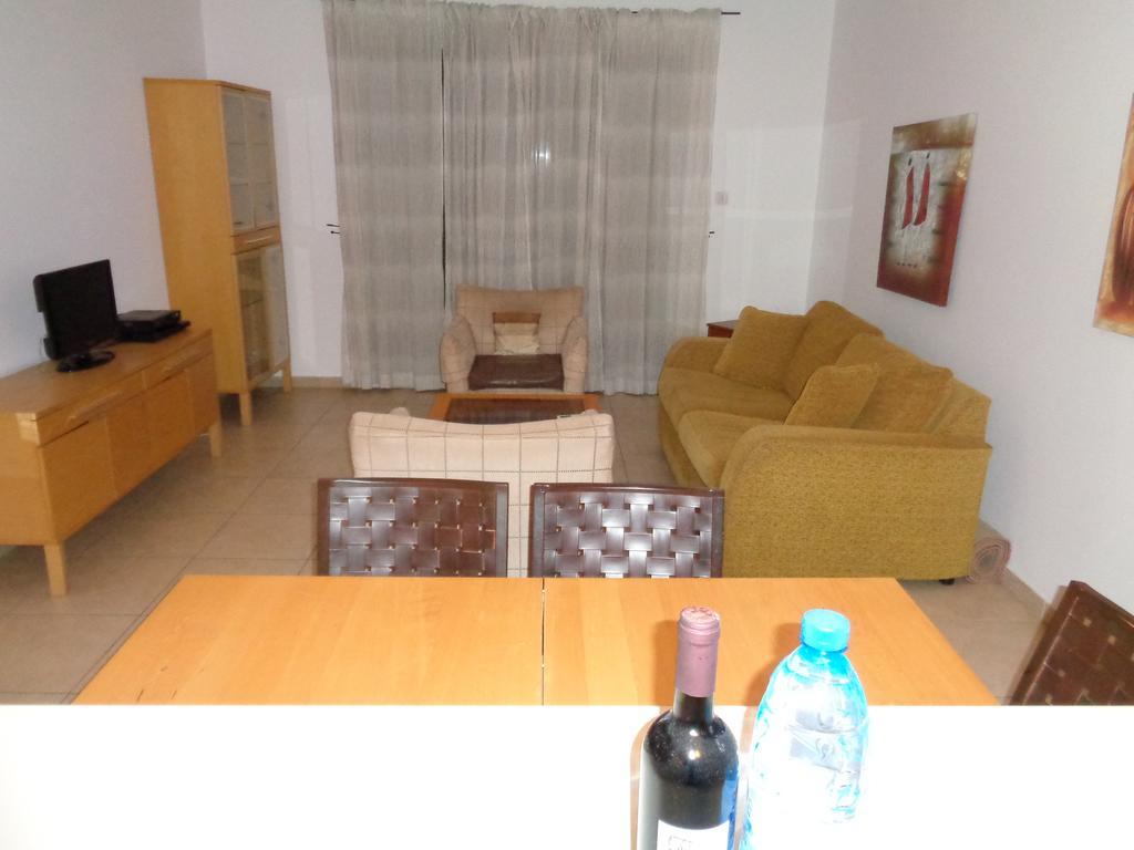 Blue Oasis Gardens Apartment Limassol Exterior foto