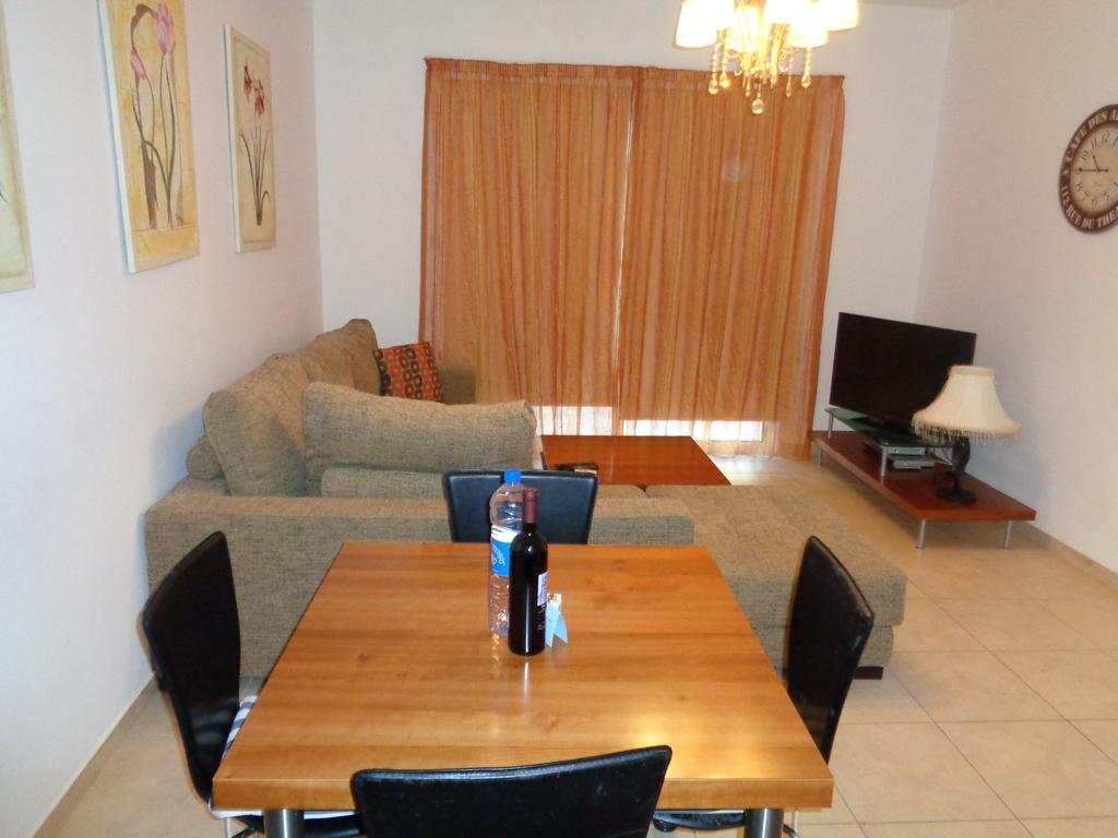 Blue Oasis Gardens Apartment Limassol Exterior foto