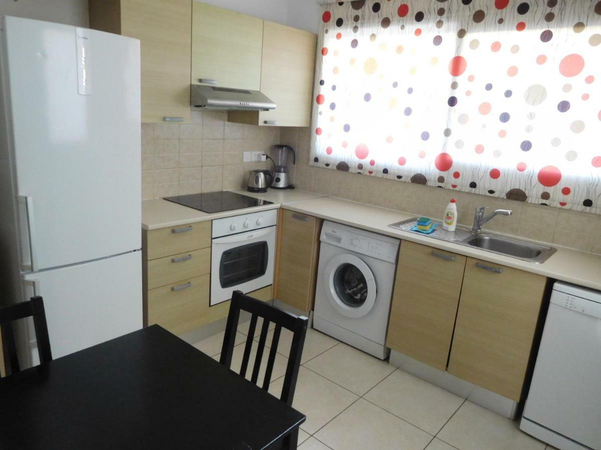 Blue Oasis Gardens Apartment Limassol Exterior foto