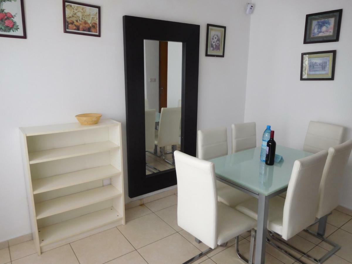 Blue Oasis Gardens Apartment Limassol Exterior foto