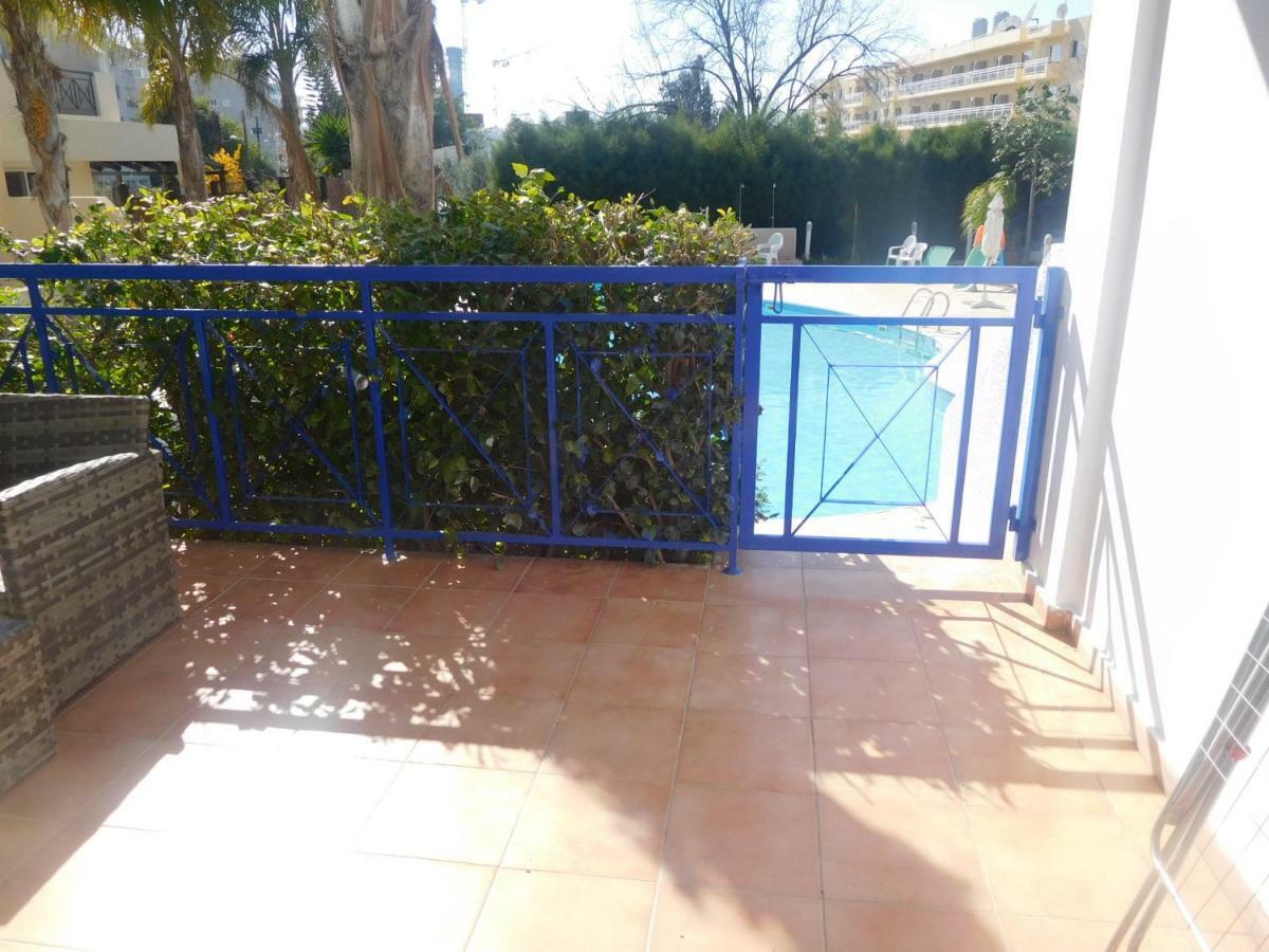 Blue Oasis Gardens Apartment Limassol Exterior foto