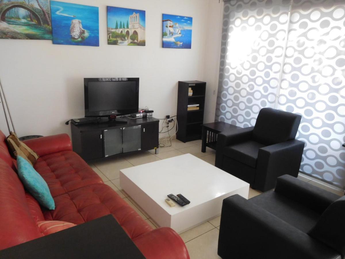 Blue Oasis Gardens Apartment Limassol Exterior foto
