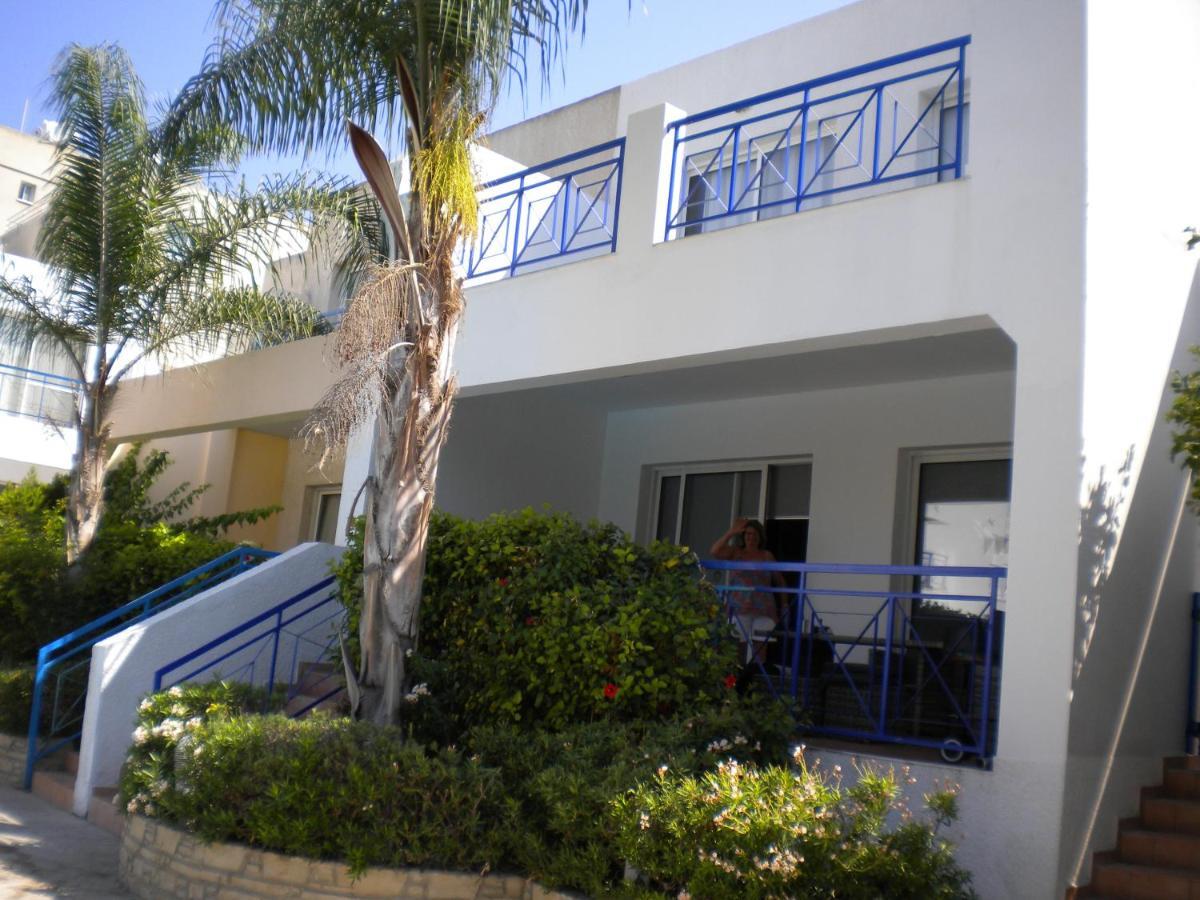 Blue Oasis Gardens Apartment Limassol Exterior foto